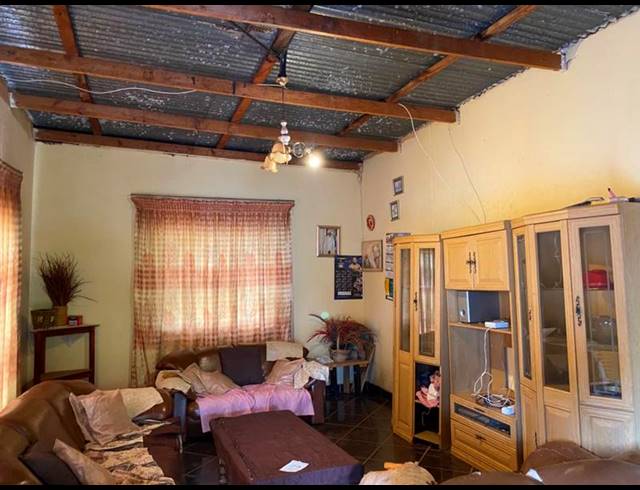 3 BEDROOM HOUSE FOR SALE IN MAHWELERENG